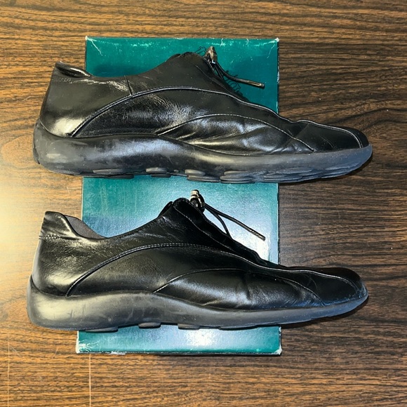 Paul Green Women’s Size 10.5 Black Elvis Sport Shoes with Box - make an offer! - Picture 2 of 8